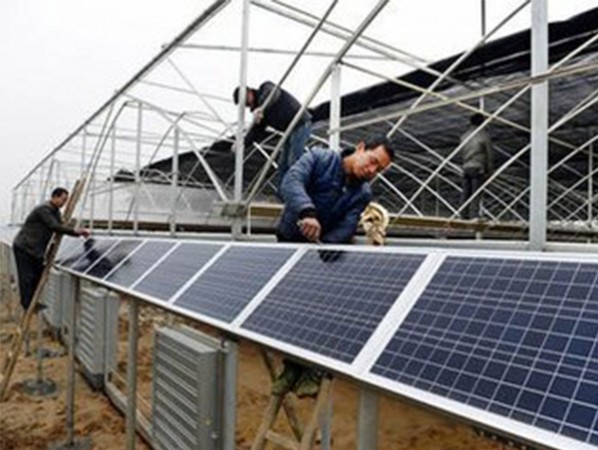 Photovoltaic greenhouse